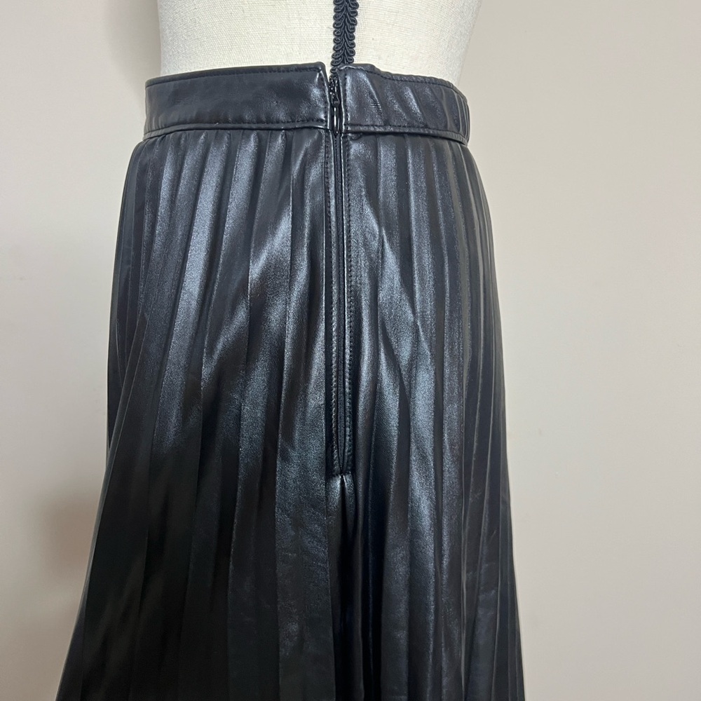 🖤🐝🐞Abercrombie & Fitch Black Skirt - Picture 7 of 11